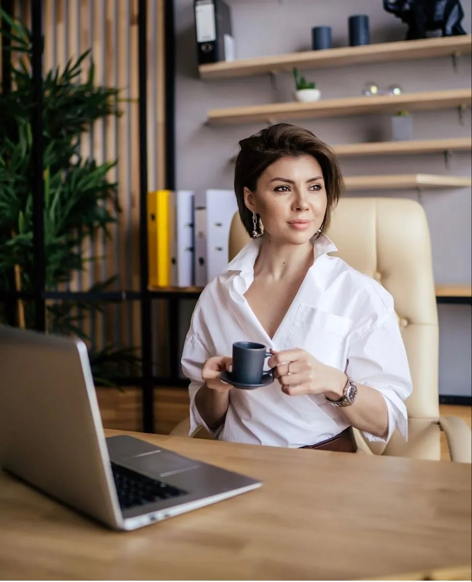 Skan fal mózgowych zsynchronizowany z bilansem finansowym